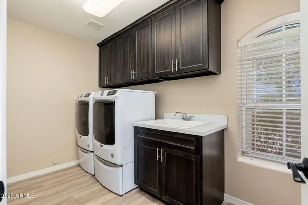 $1,850,000 | 17047 East Dixileta Drive, Rio Verde, AZ 85263