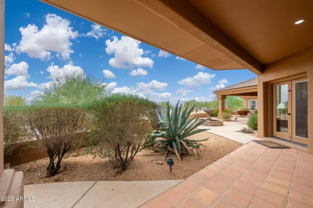 $2,250,000 | 17047 East Dixileta Drive, Rio Verde, AZ 85263