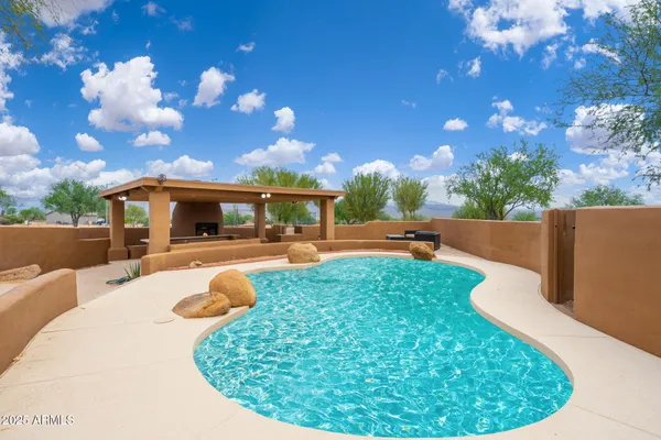 $1,850,000 | 17047 East Dixileta Drive, Rio Verde, AZ 85263