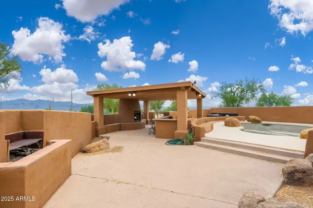 $2,250,000 | 17047 East Dixileta Drive, Rio Verde, AZ 85263
