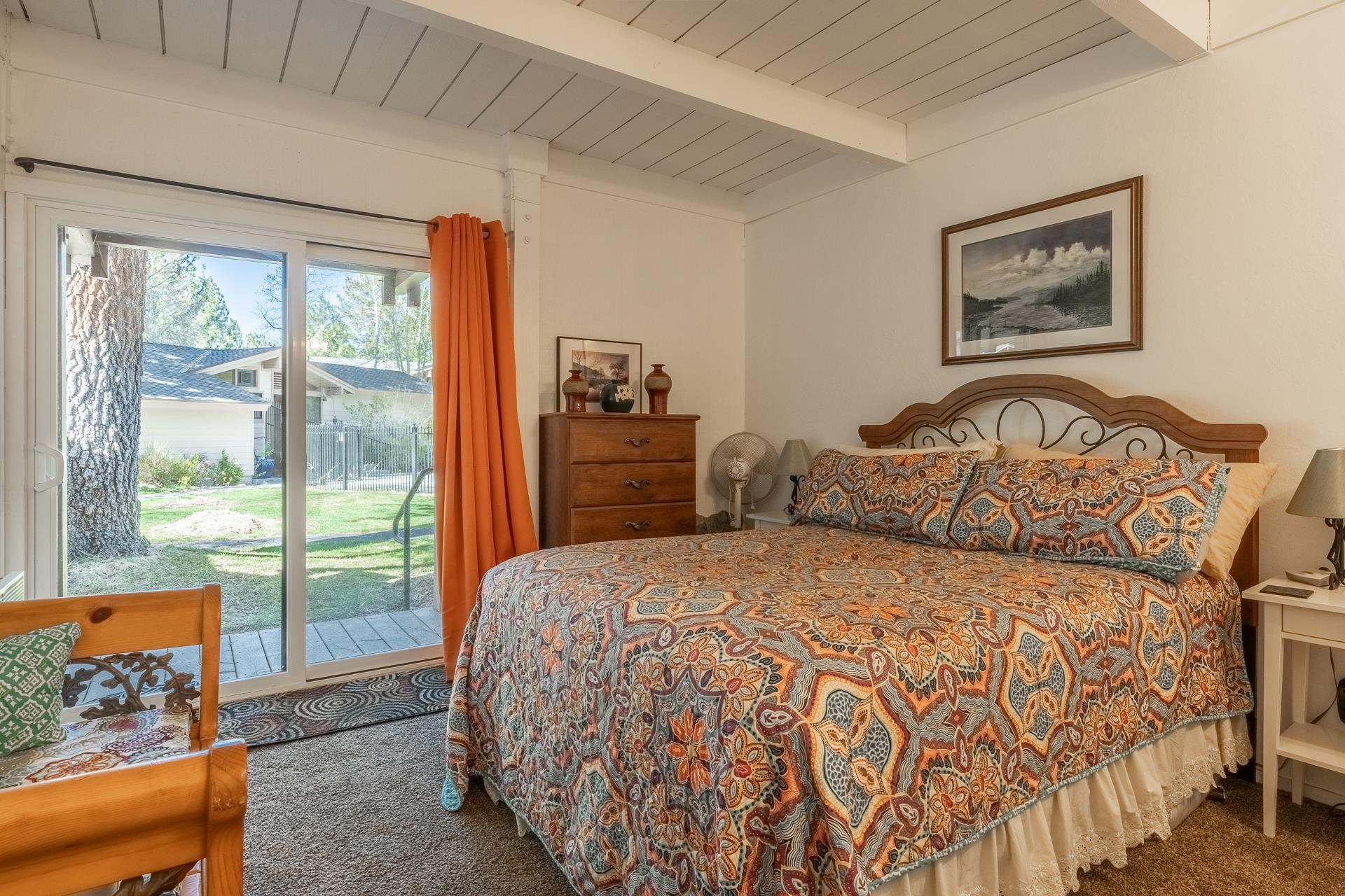 3252 Chateau Road, Unit #2 Mammoth Lakes, CA 93546 - Photo 5 of 52