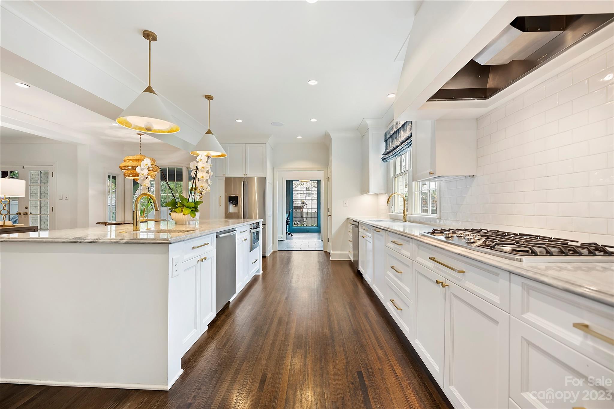2229 Malvern Road Charlotte, NC 28207 - Photo 14 of 37 Gallery Image 14