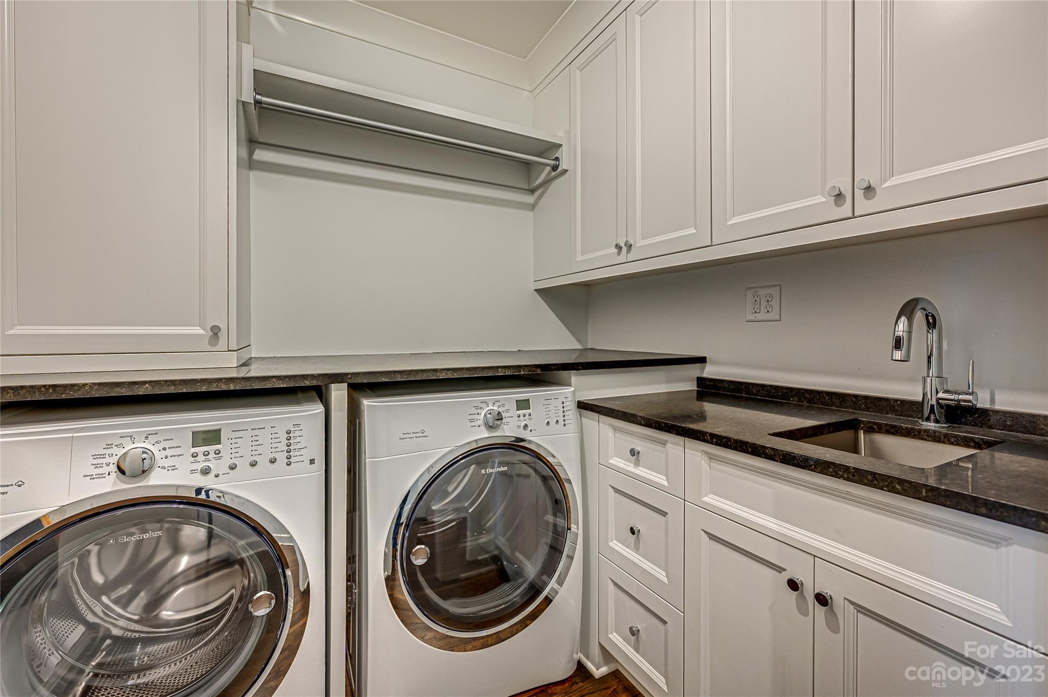 2229 Malvern Road Charlotte, NC 28207 - Photo 28 of 37 Gallery Image 28