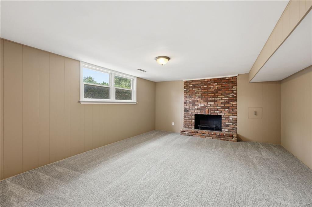 305 Southwest Marion Lane Lee's Summit, MO 64081 - Photo 27 of 39