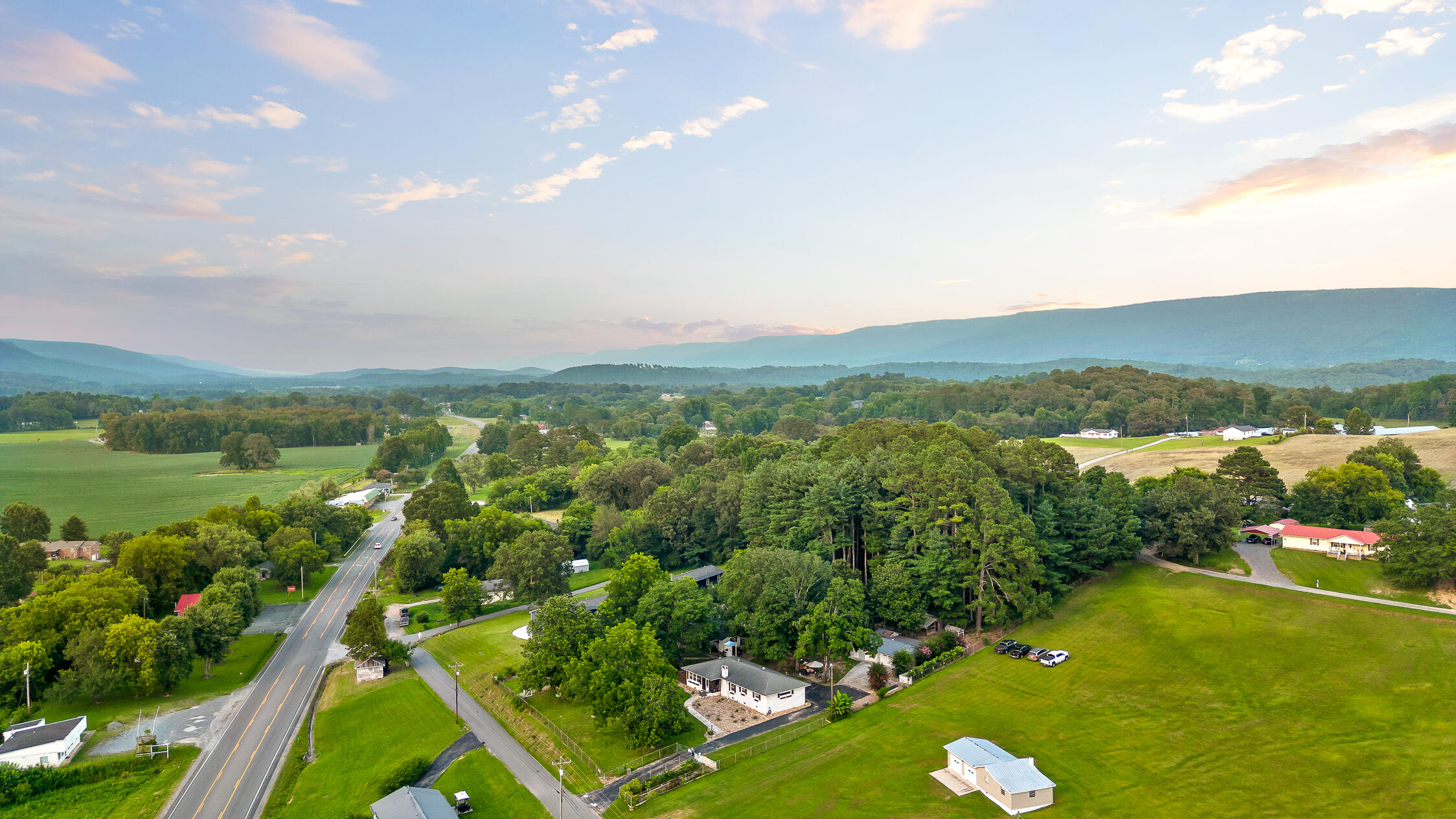 944 North Maple Whitwell, TN 37397 - Photo 7 of 90 N Maple-3