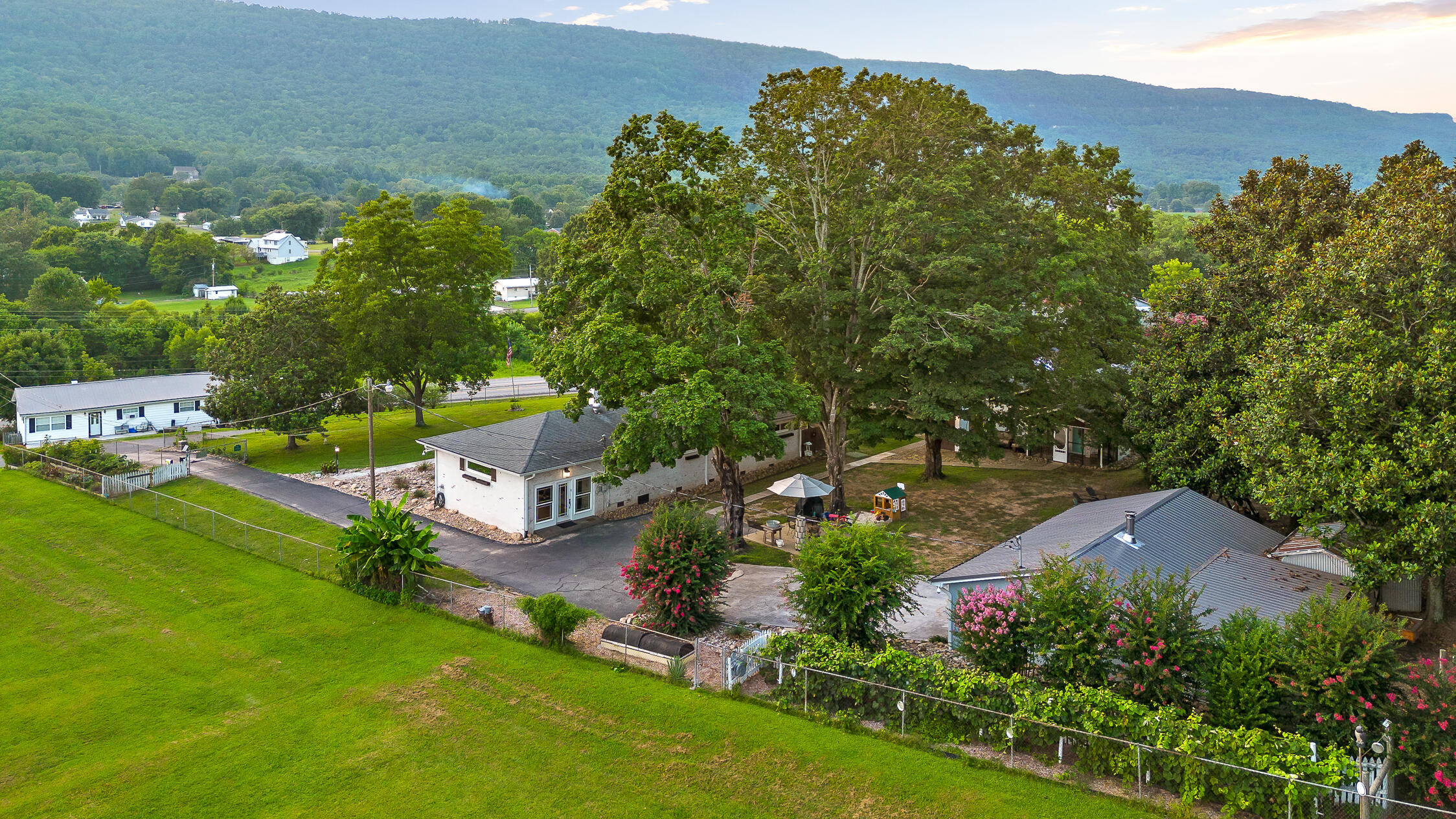 944 North Maple Whitwell, TN 37397 - Photo 8 of 90 N Maple-9