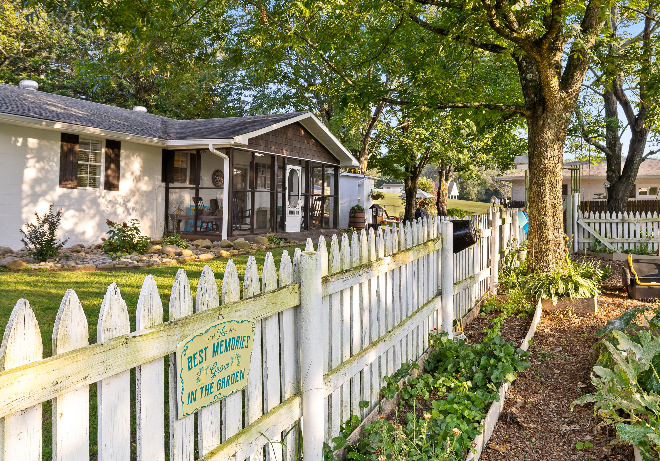 944 North Maple Whitwell, TN 37397 - Photo 81 of 90 N Maple-24