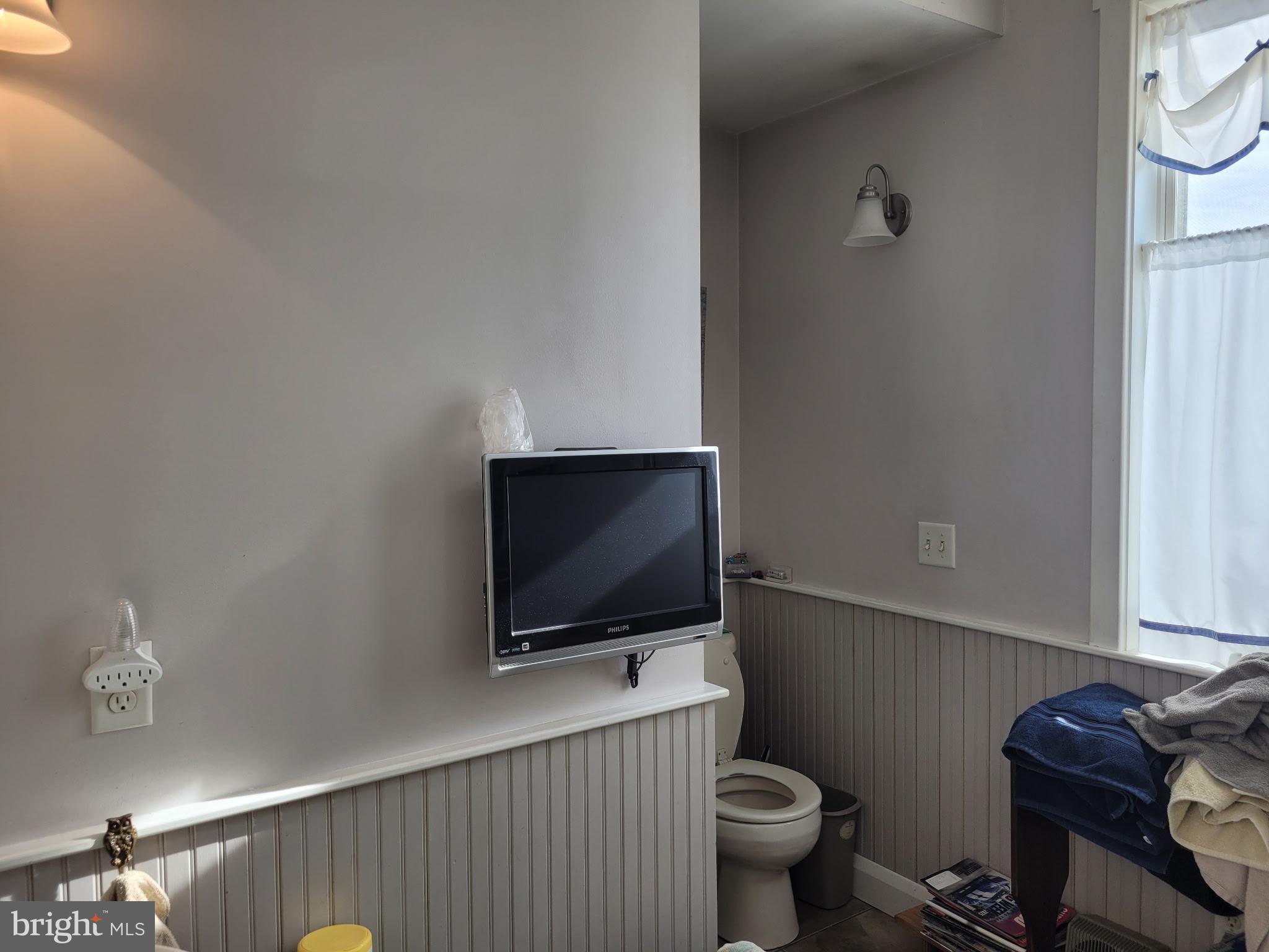 8621 Old Harford Road Baltimore, MD 21234 - Photo 8 of 30