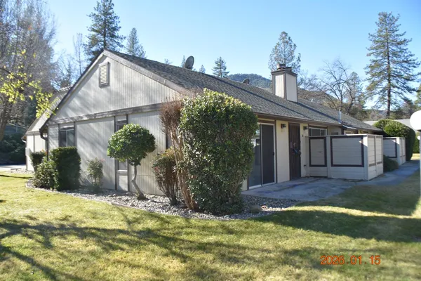 $191,000 | 49400 River Park Road, Unit 60, Oakhurst, CA 93644