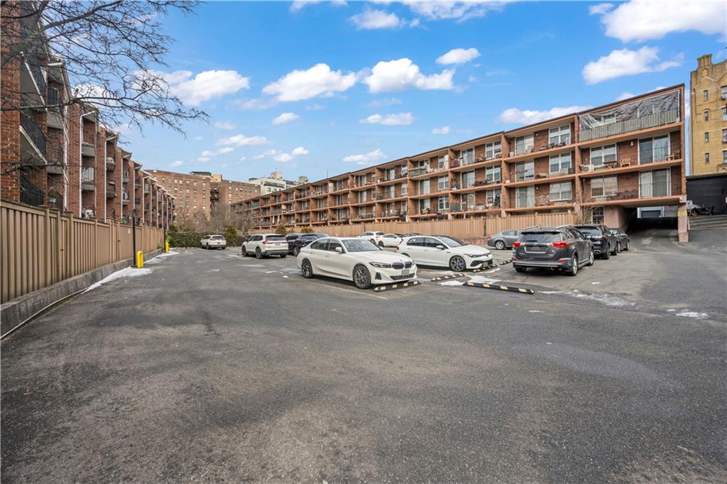 9985 Shore Road, Unit 14B Brooklyn, NY 11209 - Photo 23 of 26 Gallery Image 23