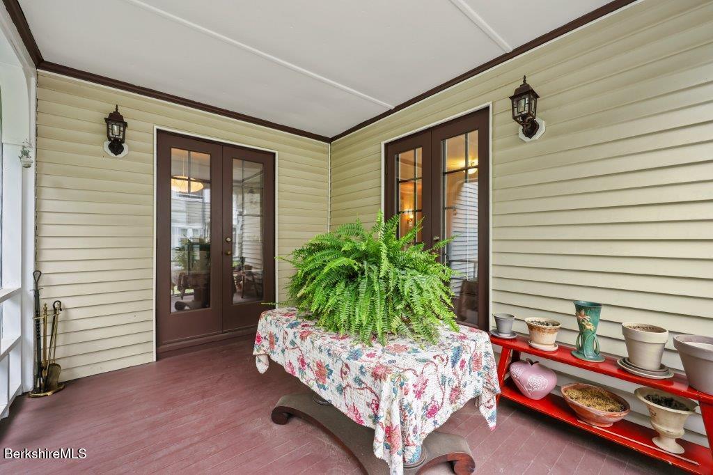 136 Pomeroy Avenue Pittsfield, MA 01201 - Photo 7 of 37 145 Screened Porch