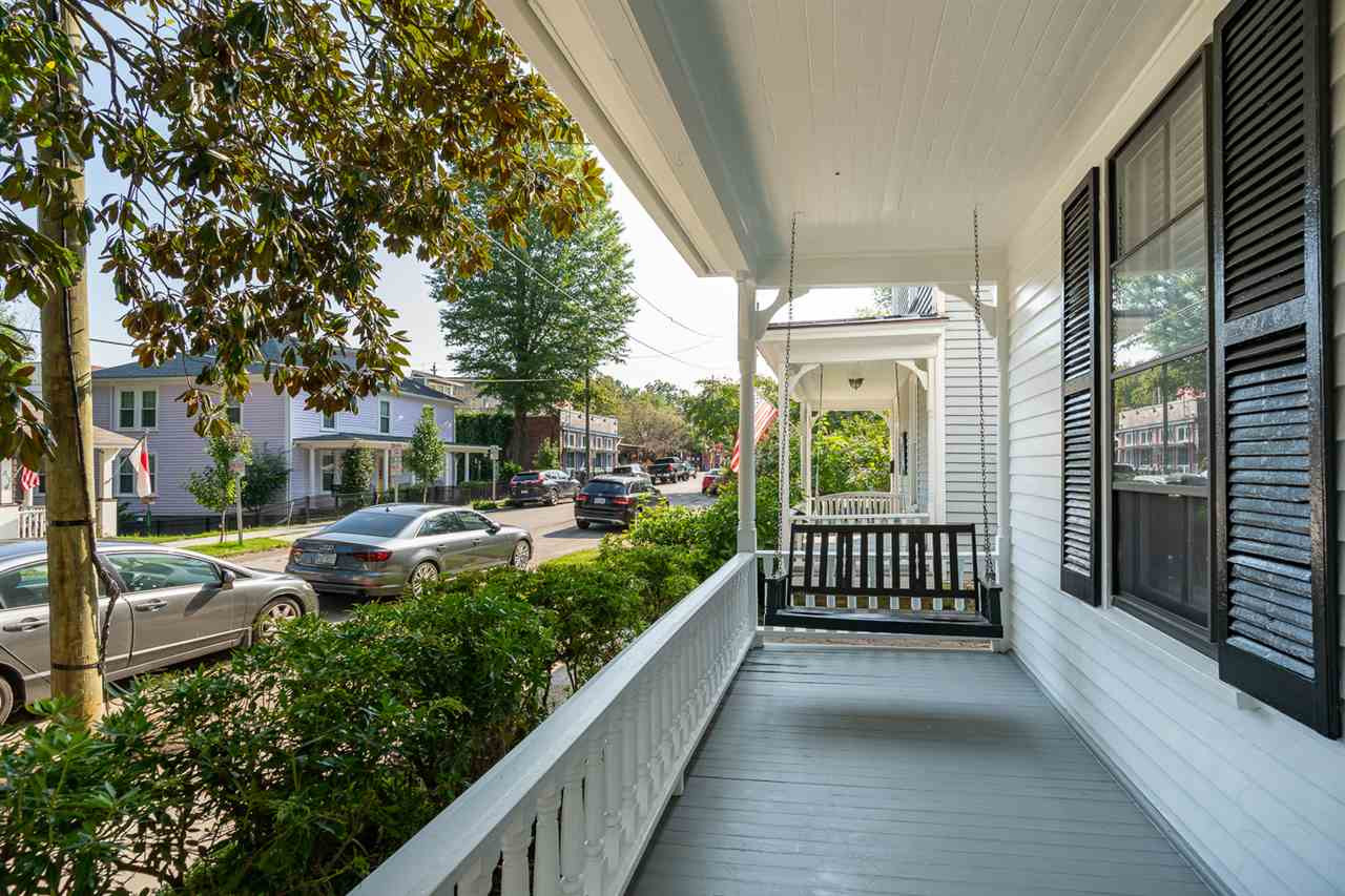 Just a mere stones throw from all that the Person Street area has to offer.