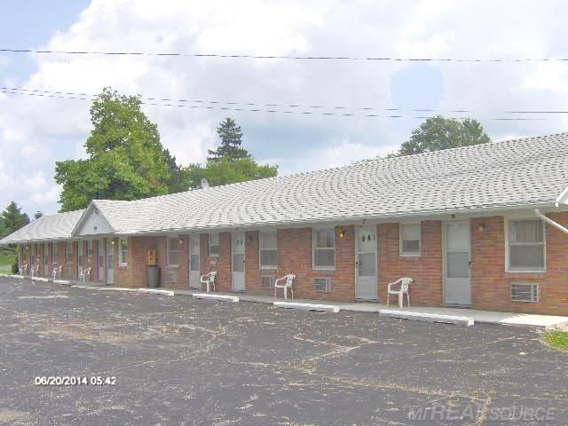5060 Peck Road Croswell, MI 48422 - Photo 8 of 14 31326334-10.JPG