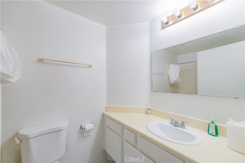 7 Town And Country Road Pomona, CA 91766 - Photo 20 of 29