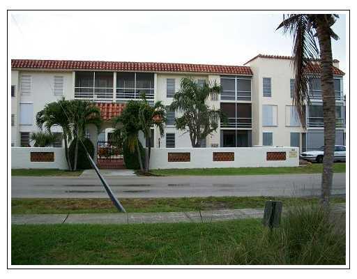 331 Southwest 8th Street, Unit 2D Boca Raton, FL 33432 - Photo 1 of 7 Primary Photo