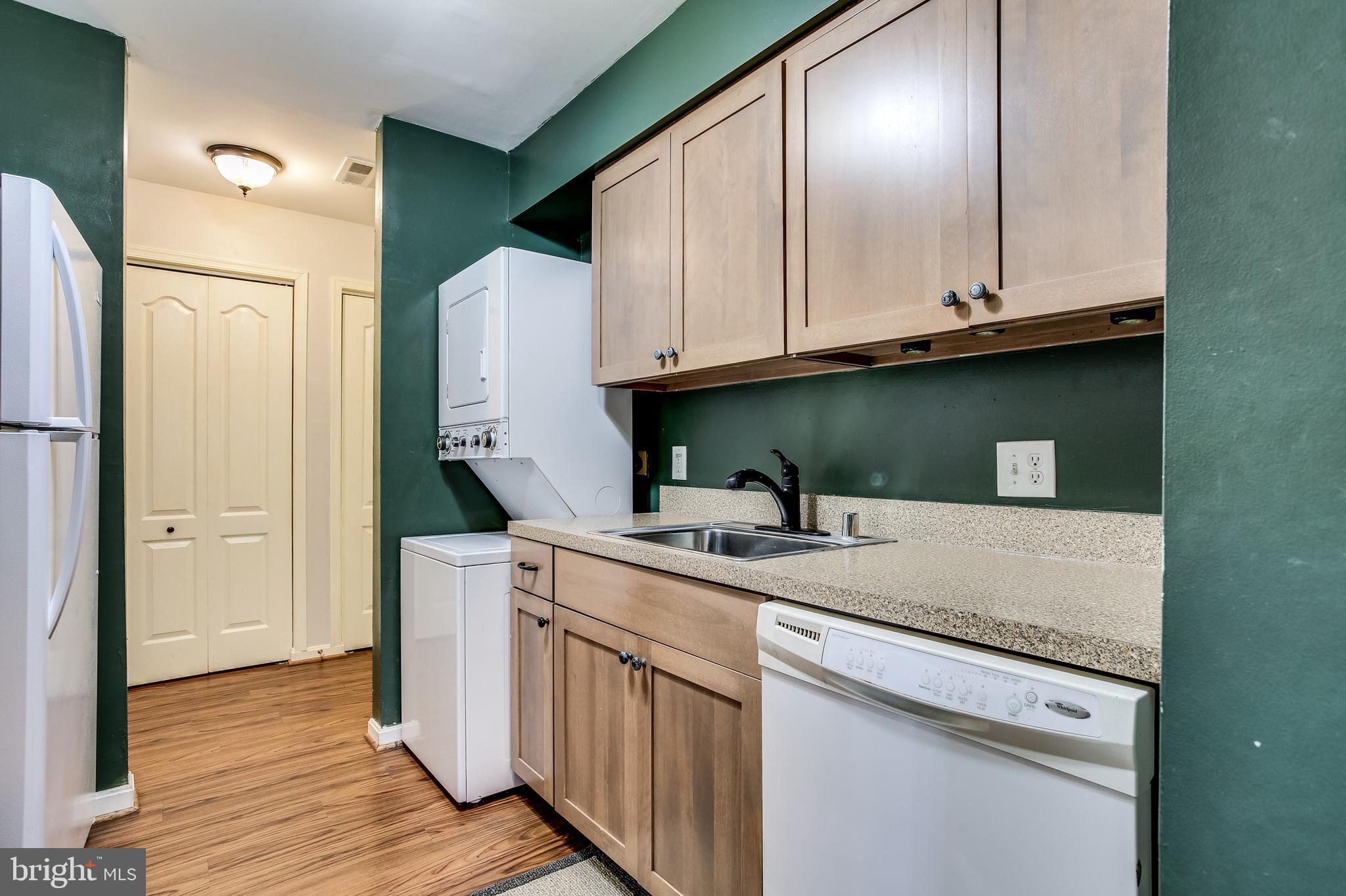 8381 Montgomery Run Road, Unit A Ellicott City, MD 21043 - Photo 11 of 26 Kitchen