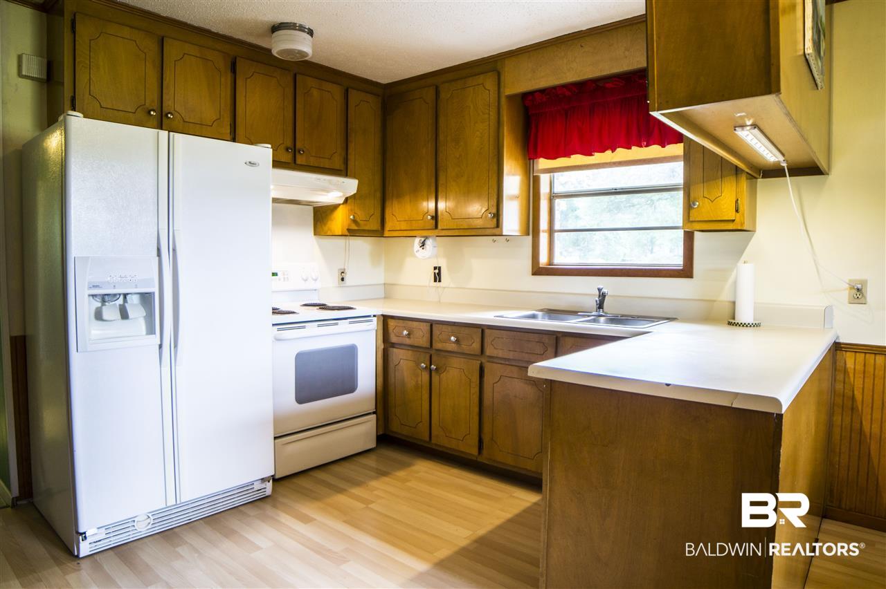 13031 Hugh Fort Road Grand Bay, AL 36541 - Photo 7 of 29 Kitchen