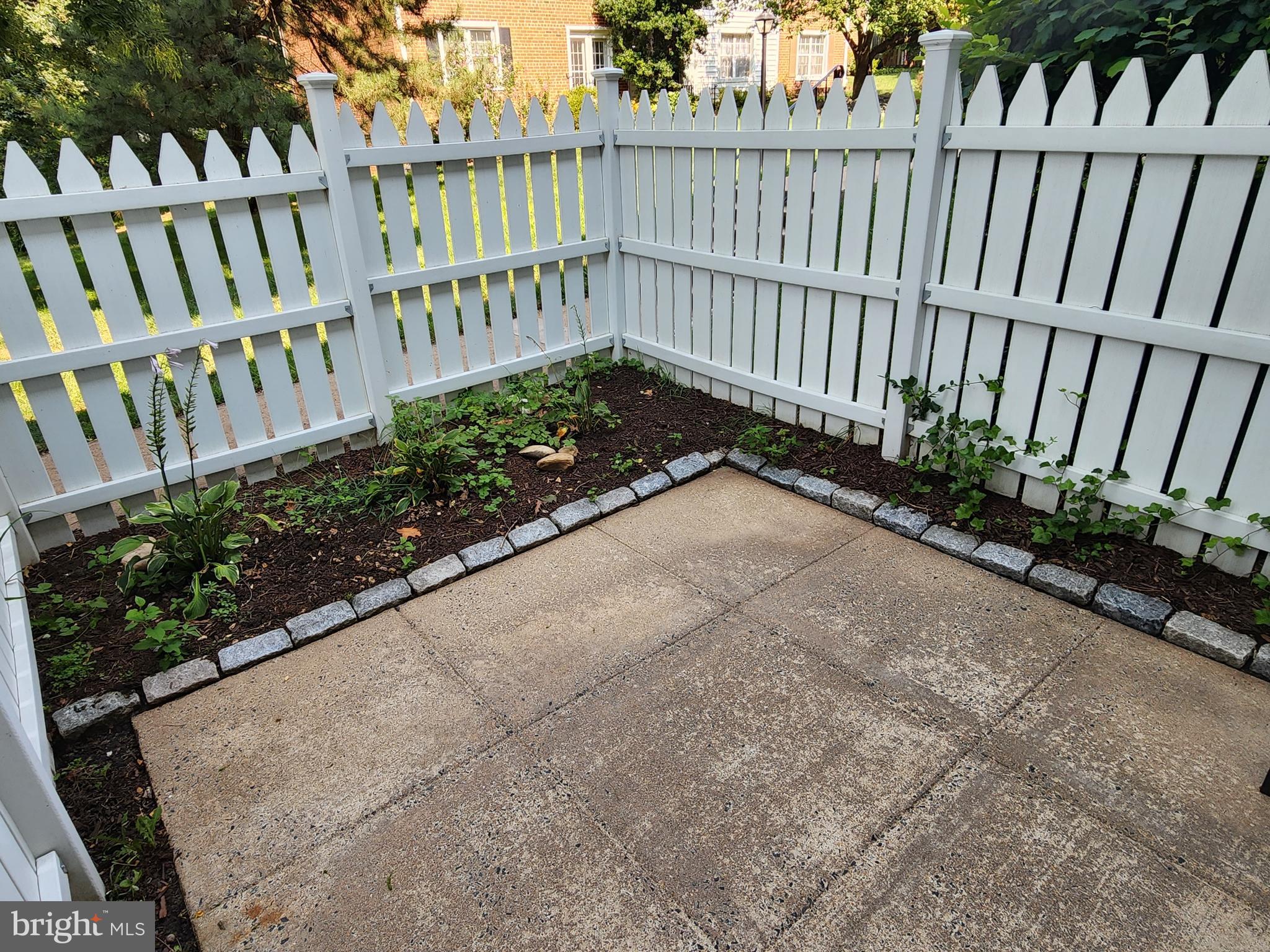 4635 28th Road South, Unit A Arlington, VA 22206 - Photo 19 of 23 Outdoor private patio.