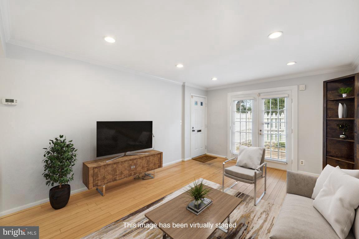 4635 28th Road South, Unit A Arlington, VA 22206 - Photo 2 of 23 Living Room virtually staged.