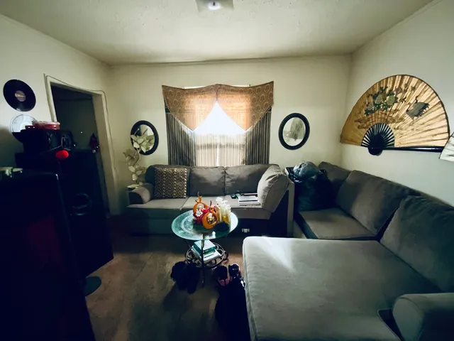 $259,900 | 706 Broadway Avenue, North Chicago, IL 60064