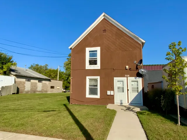 $259,900 | 706 Broadway Avenue, North Chicago, IL 60064