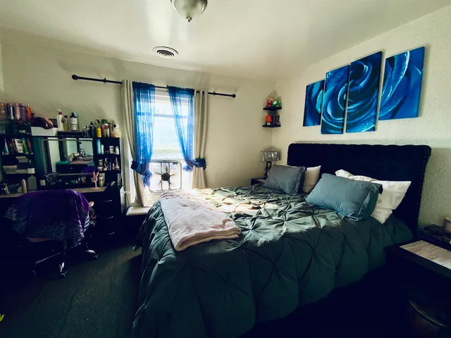 $259,900 | 706 Broadway Avenue, North Chicago, IL 60064