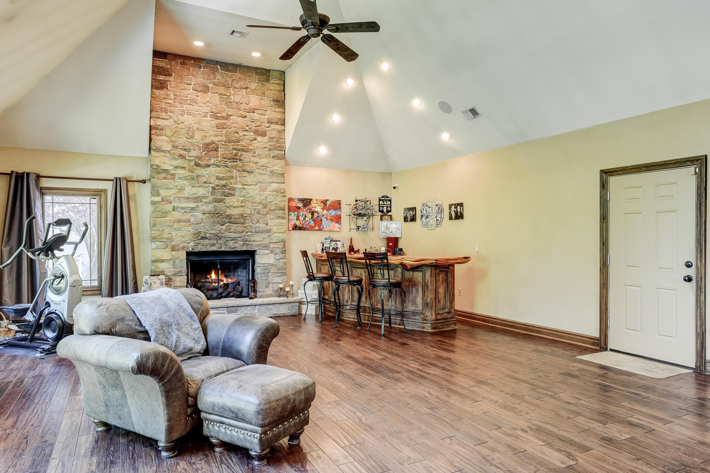 2 Crawford Road Middletown, NJ 07748 - Photo 21 of 34 027_Great Room
