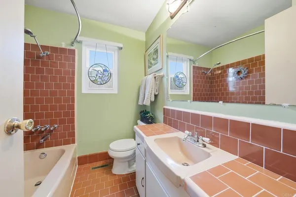 $1,199,000 | 3212 Star Acres Drive, Spring Valley, CA 91978