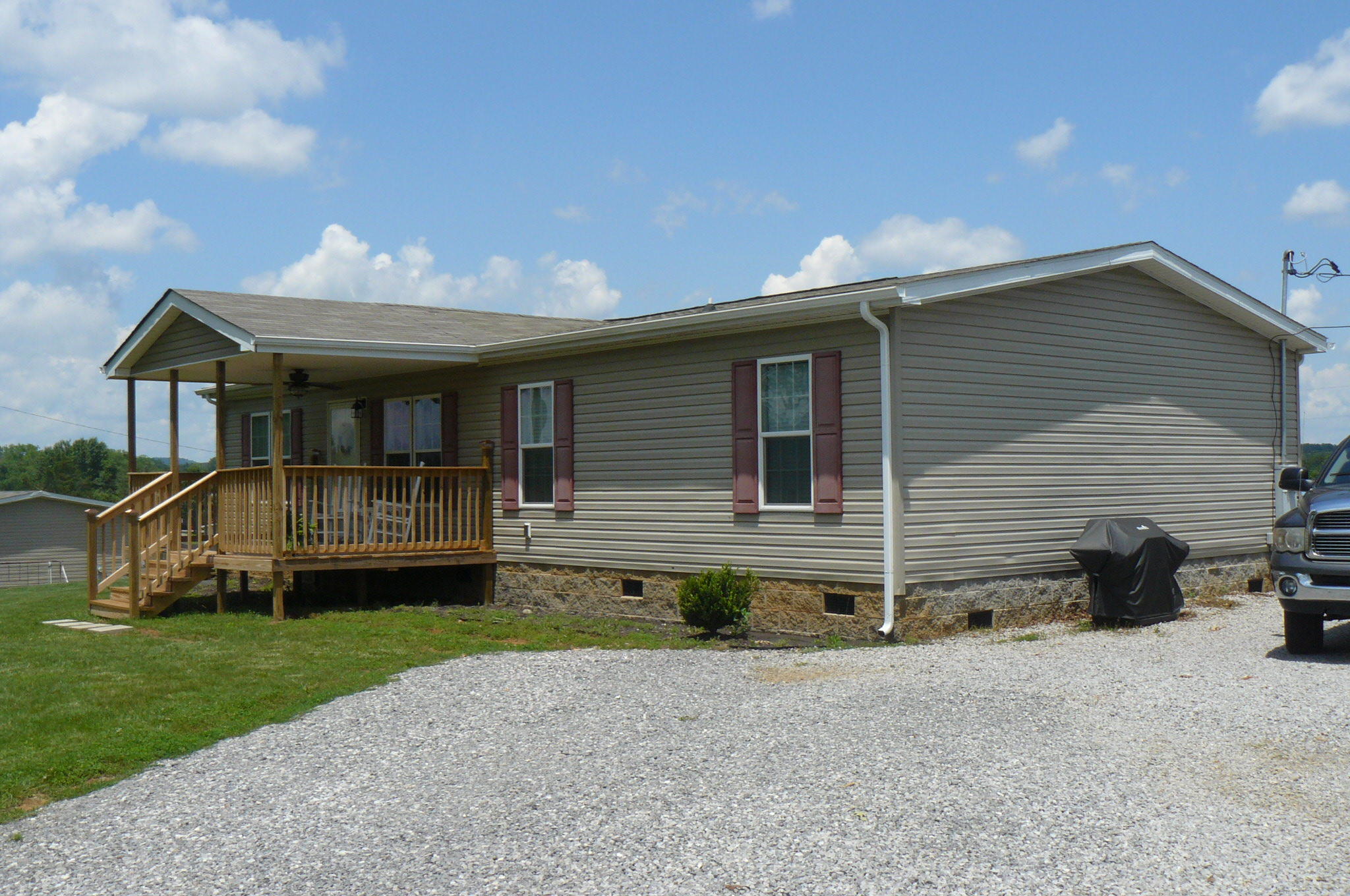 412 County Farm Road Madisonville, TN 37354 - Photo 2 of 23 P1060414