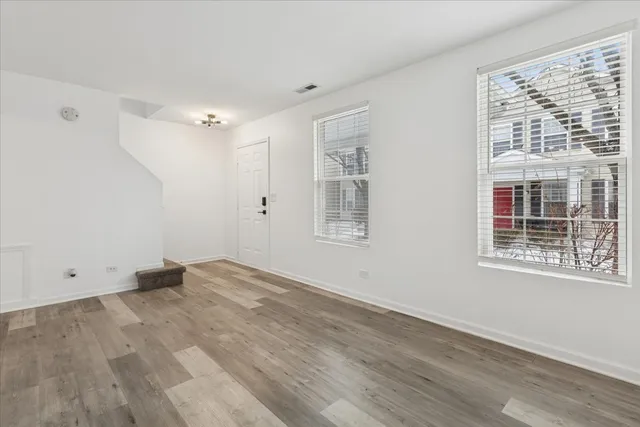 $250,000 | 780 Symphony Drive, Unit 780, Aurora, IL 60504