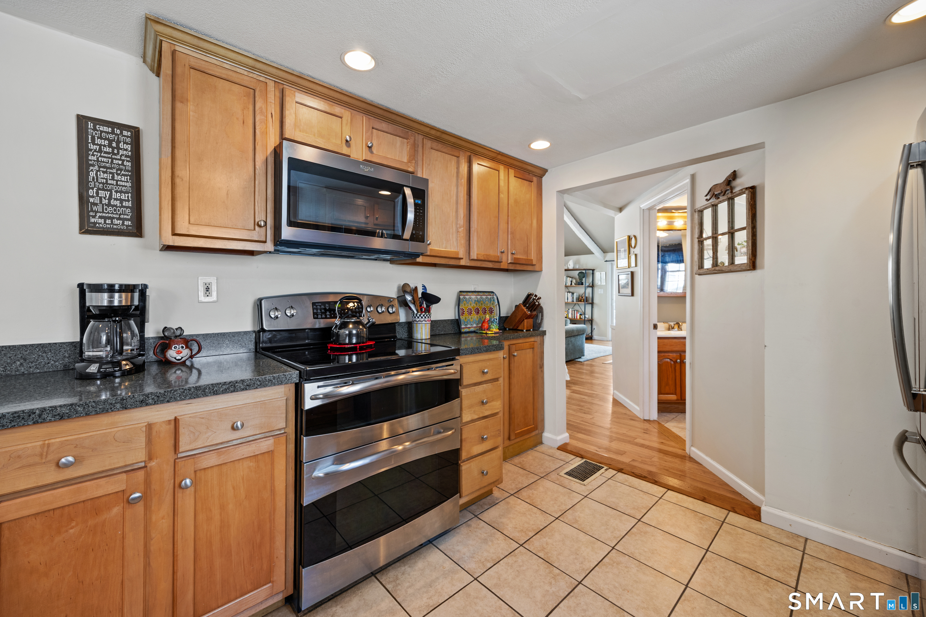 28 Davis Road New Hartford, CT 06057 - Photo 8 of 39