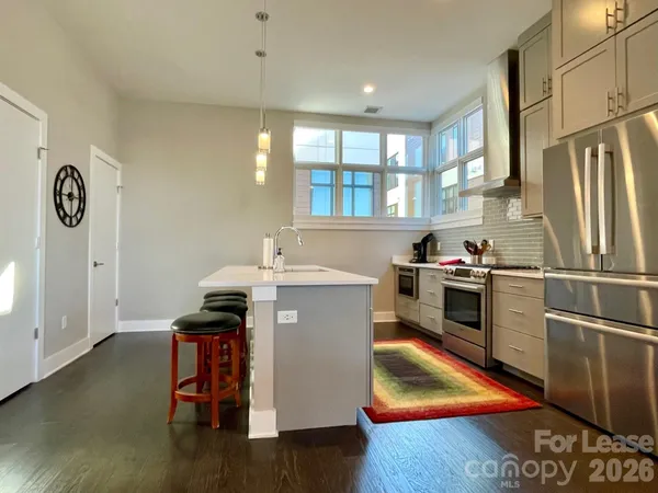 $3,495 | 2 Bauhaus Ct. Court, Asheville, NC 28801