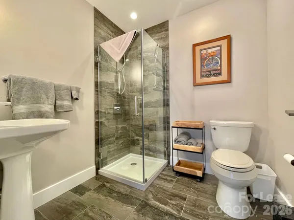 $3,495 | 2 Bauhaus Ct. Court, Asheville, NC 28801