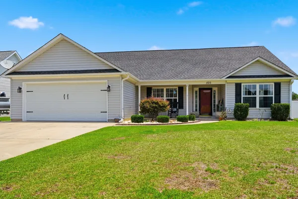 $300,000 | 825 Golden Eagle Drive, Conway, SC 29527
