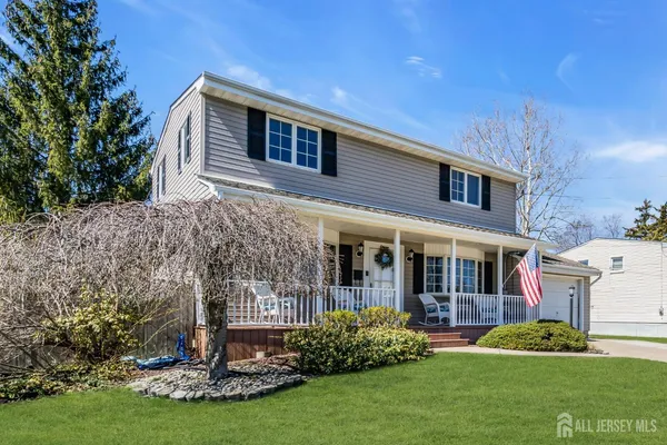 $720,000 | 11 Glen Avenue, Old Bridge, NJ 08857