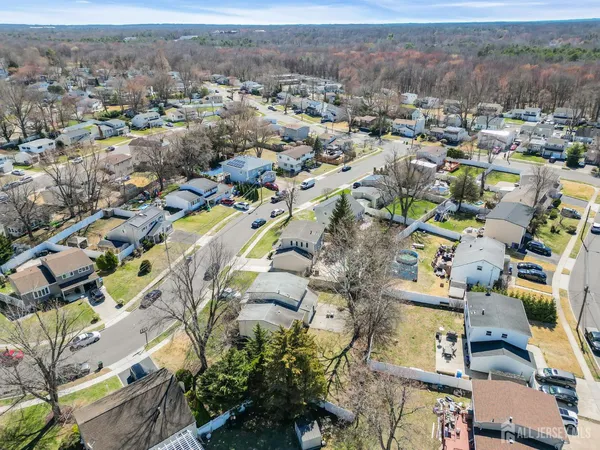 $720,000 | 11 Glen Avenue, Old Bridge, NJ 08857