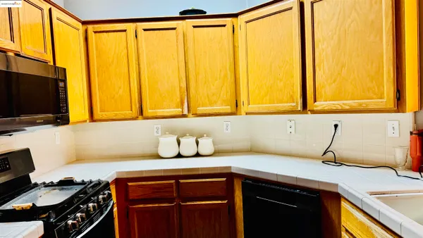 $320,000 | 628 Norboe Avenue, Corcoran, CA 93212