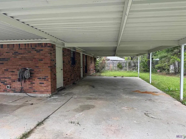 $209,900 | 26806 Pen Drive, Walker, LA 70785