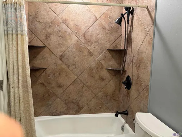 $209,900 | 26806 Pen Drive, Walker, LA 70785