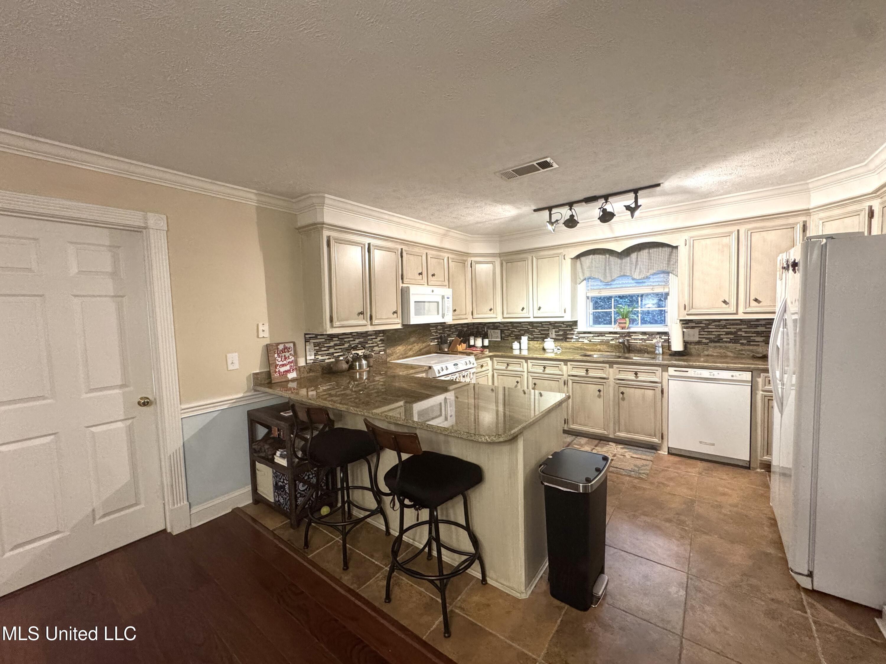 426 Violet Drive Madison, MS 39110 - Photo 11 of 37 IMG_9729