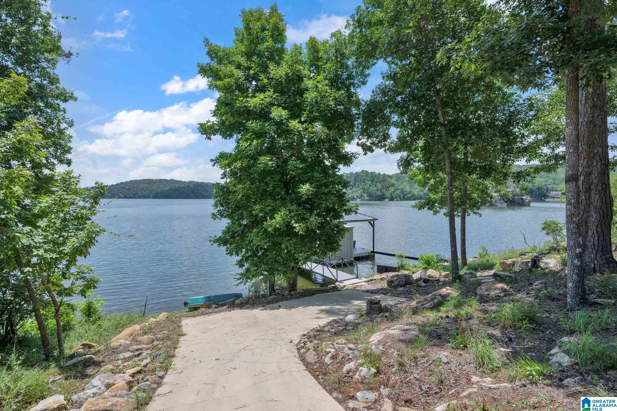 25 Trevas Point Ohatchee, AL 36271 - Photo 14 of 90