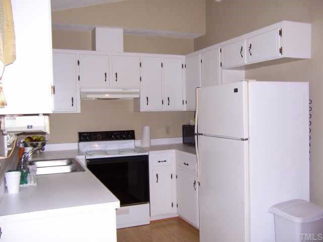 110 Old Farm Road Smithfield, NC 27577 - Photo 6 of 10 Delightful kitchen with plenty of cabinets. Great for preparing those special meals.