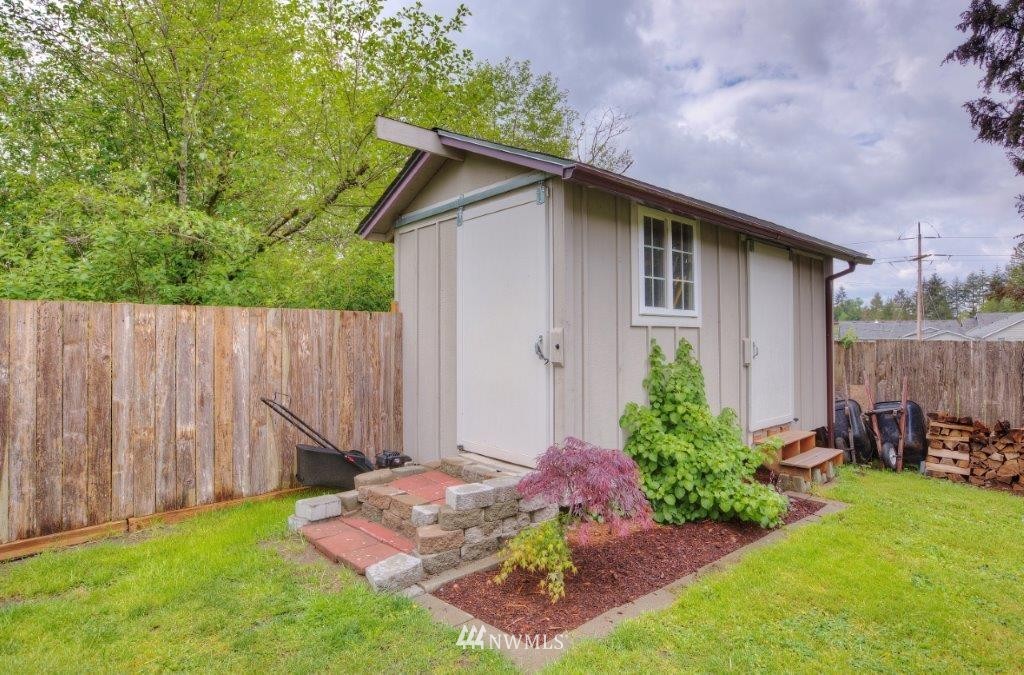 16123 Southeast Petrovitsky Road Renton, WA 98058 - Photo 17 of 18 Gallery Image 17