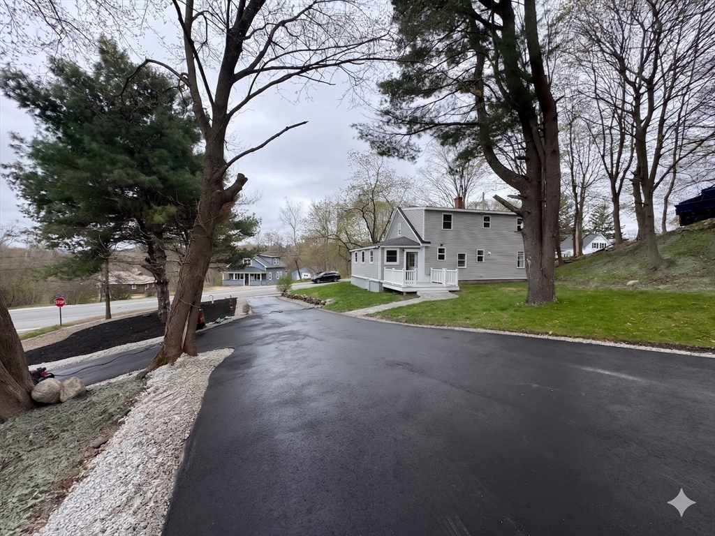 98 Elm Street Blackstone, MA 01504 - Photo 6 of 42