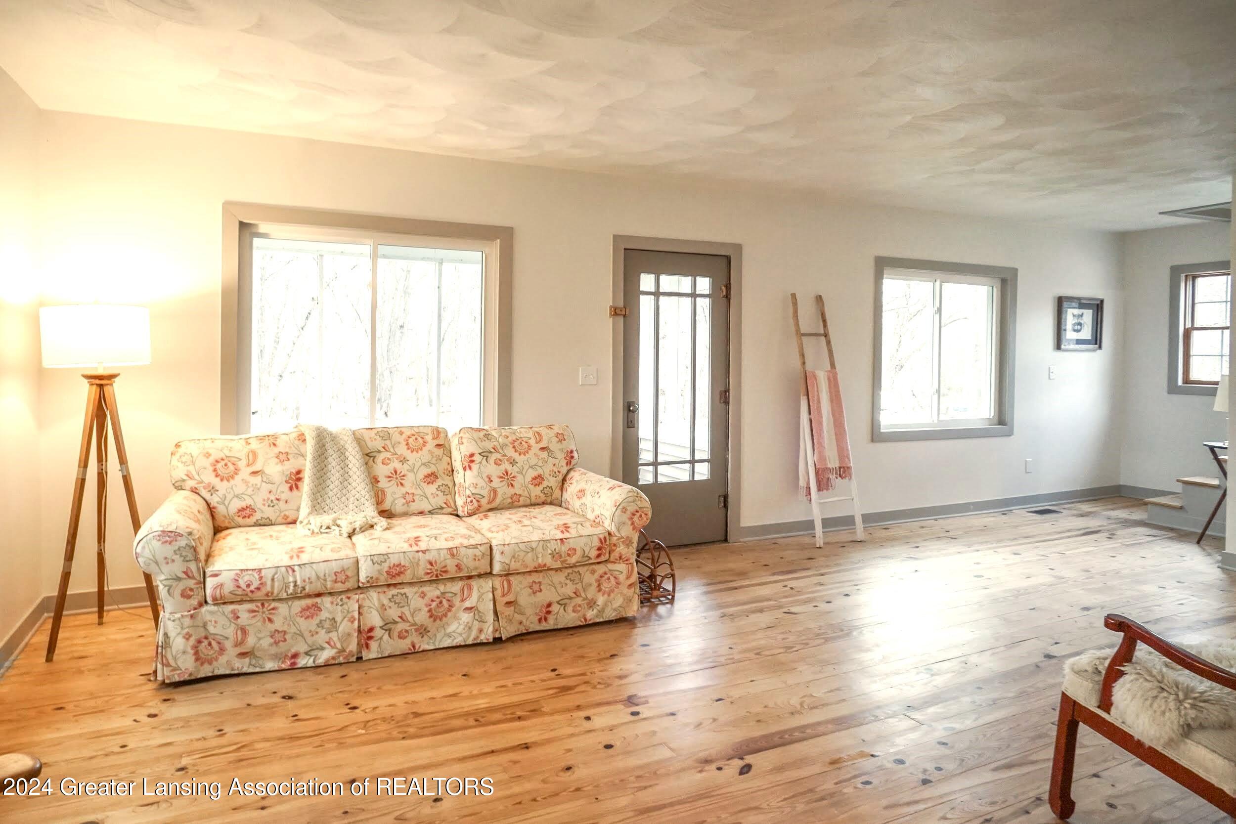 119 South Waverly Road Eaton Rapids, MI 48827 - Photo 21 of 49 Lvg rm 5