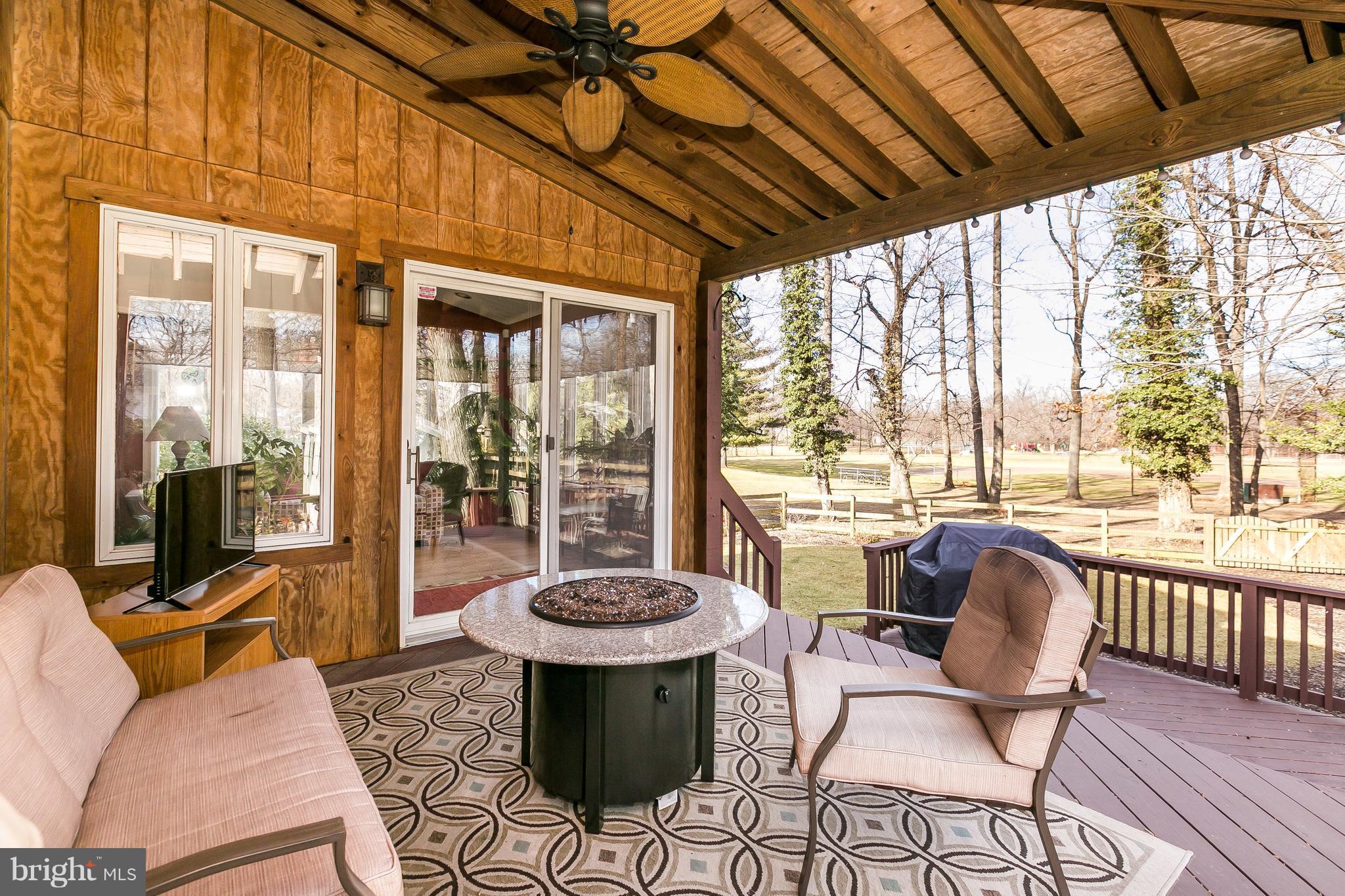 213 Rickswood Road Lutherville-Timonium, MD 21093 - Photo 27 of 28 Multi level deck, perfect for entertaining!