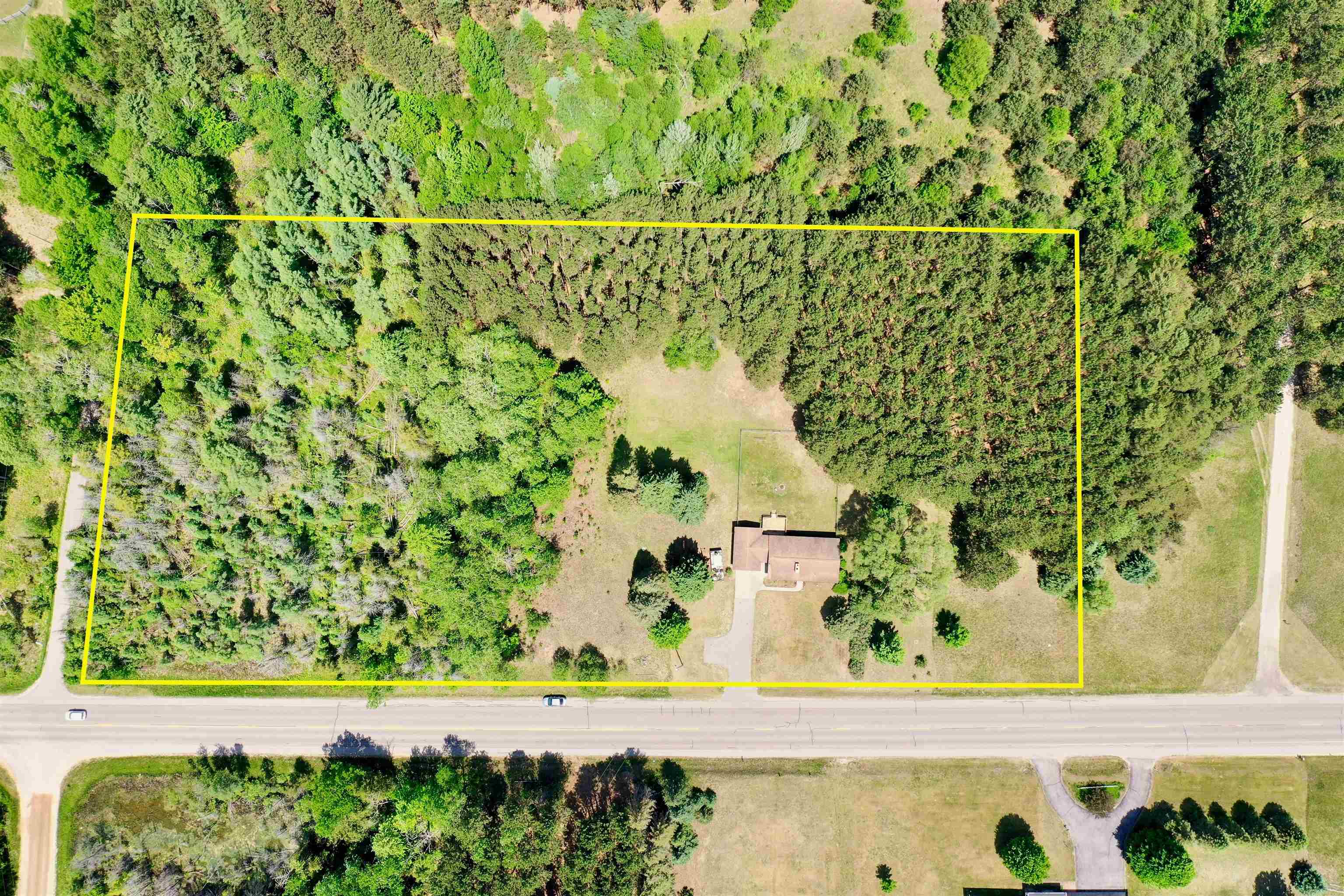 4922 West 16 Road Mesick, MI 49668 - Photo 3 of 24 1900529-2.JPG