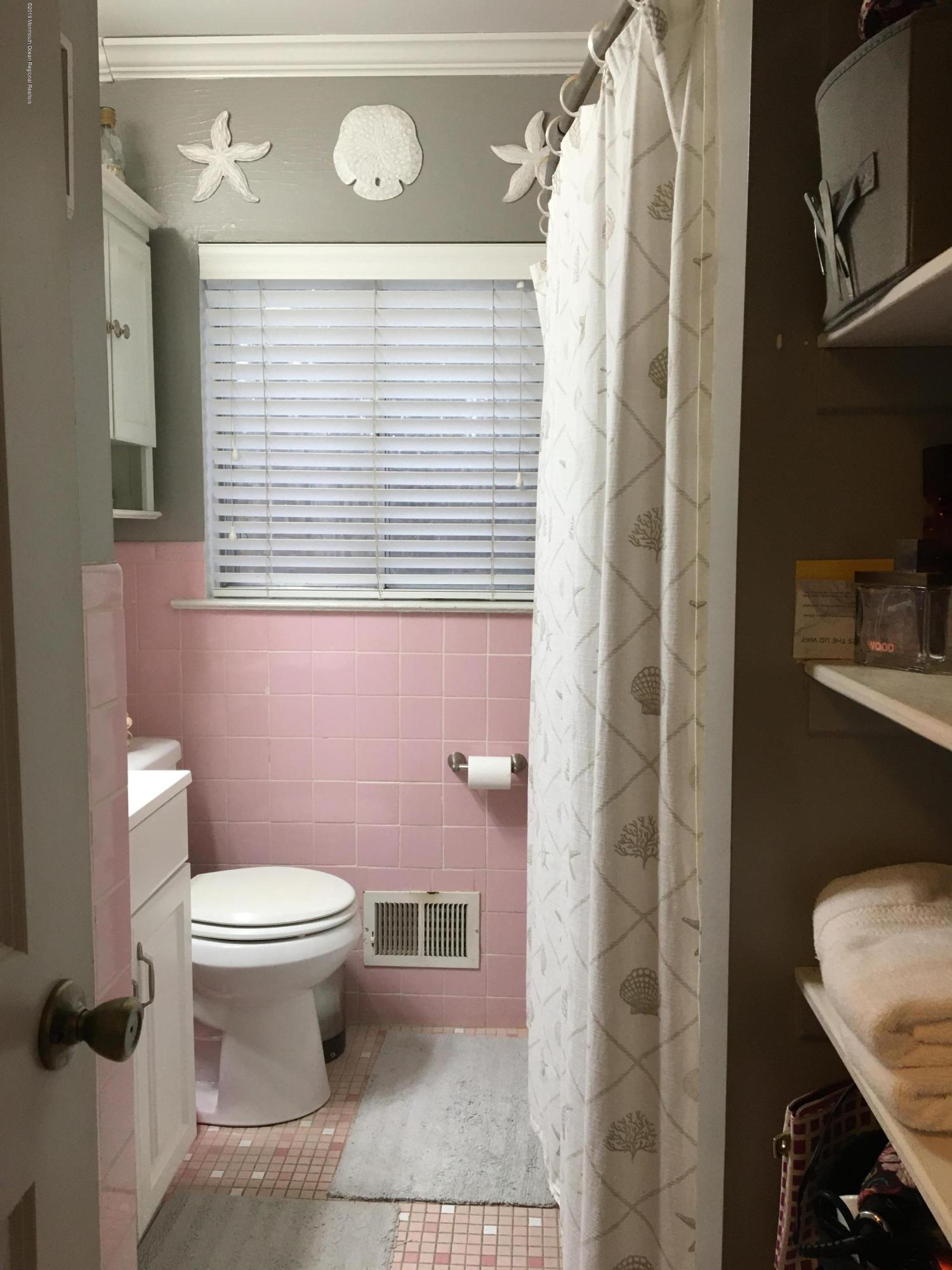 98 Stephan Road Brick, NJ 08724 - Photo 16 of 17 98 Stephan Road full bath2