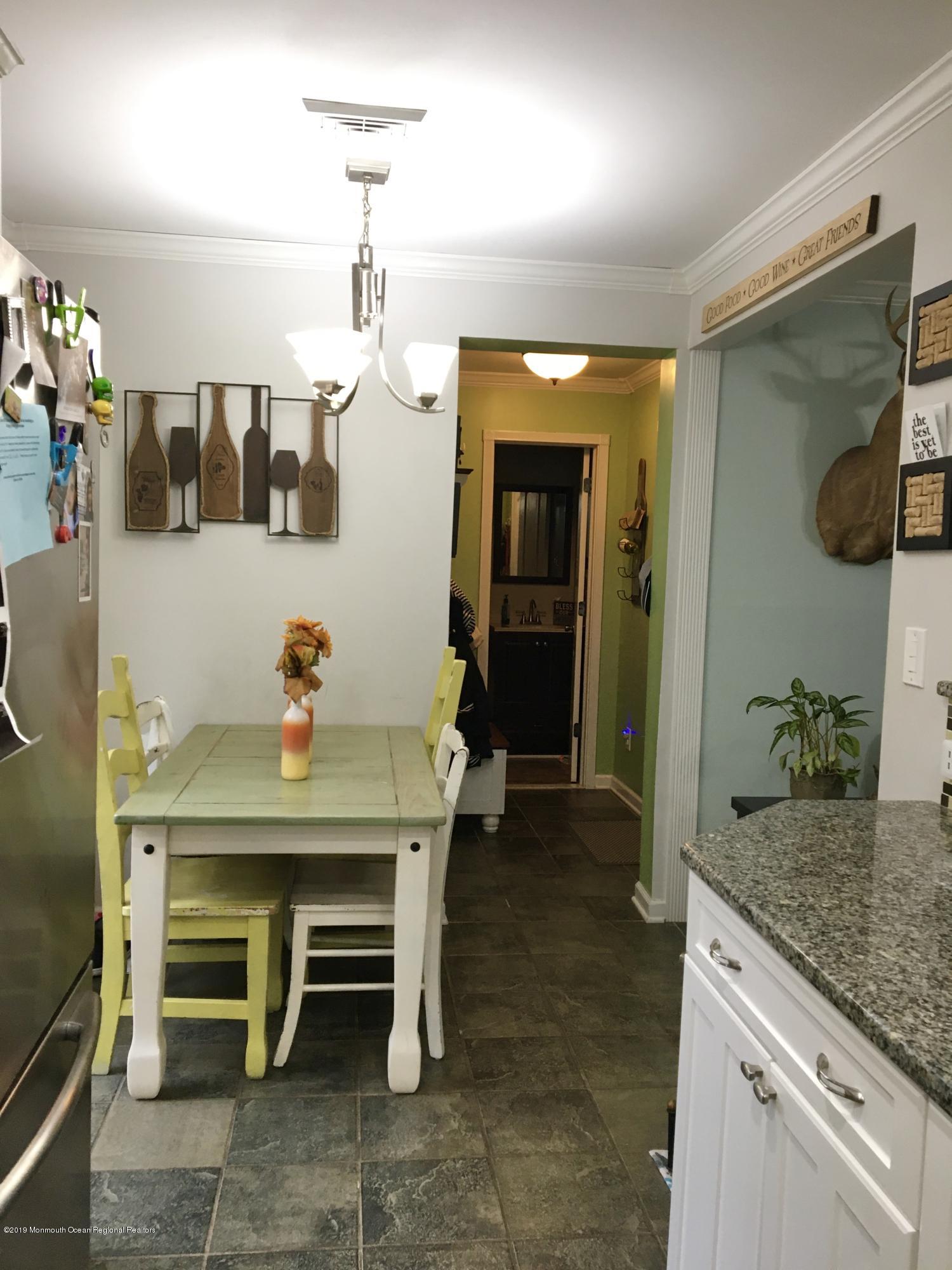 98 Stephan Road Brick, NJ 08724 - Photo 8 of 17 98 Stephan Road dining room