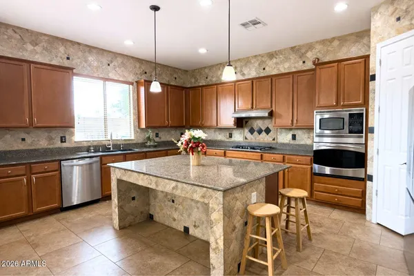 $1,030,000 | 2405 East Charlotte Drive, Phoenix, AZ 85024